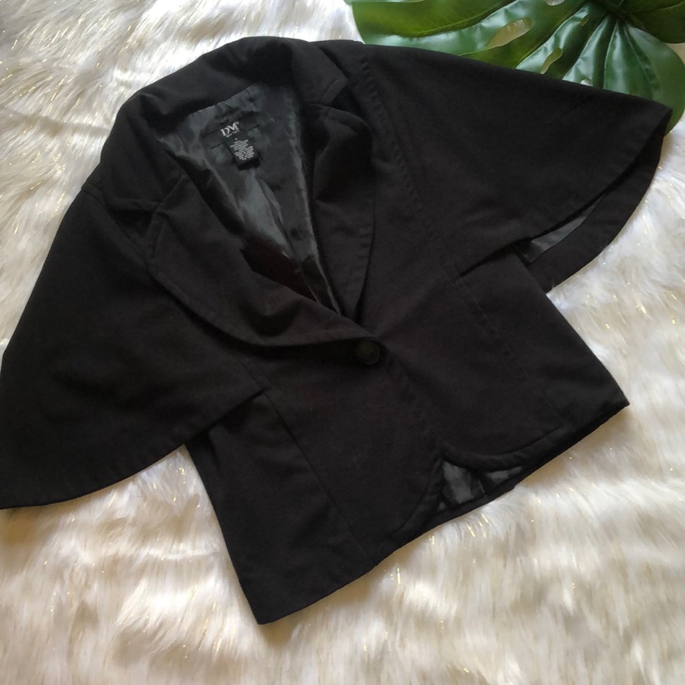 DM New York Short Sleeve Blazer Cape Sz. S Black